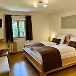 Eisenstattgut 3*