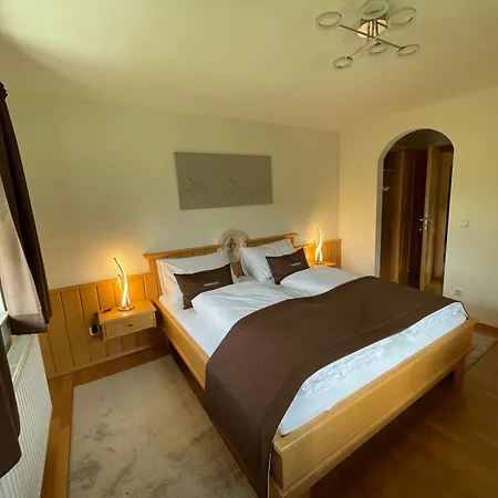 Eisenstattgut Pensjonat Faistenau